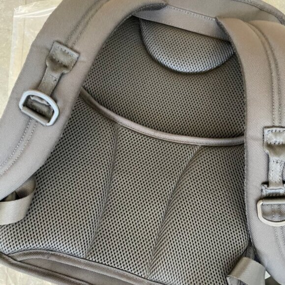 ✨NWT✨ TUMI Halsey ‧ Black/Gold ✨ - Picture 11 of 11